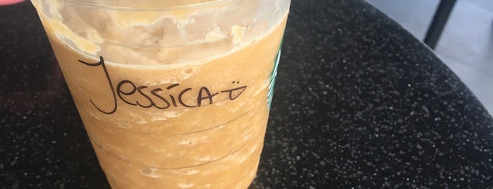 Starbucks is one of Locais curtidos por Sergio.