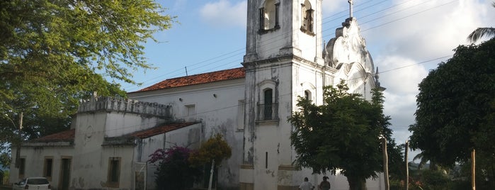 Vila Velha is one of Orte, die Helio gefallen.