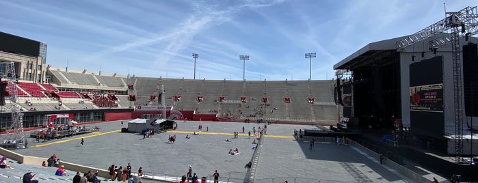 Memorial Stadium is one of Big Ten Stadiums.