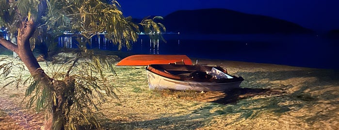 Τρία Πιθάρια is one of Best places to eat and drink in Kavala.
