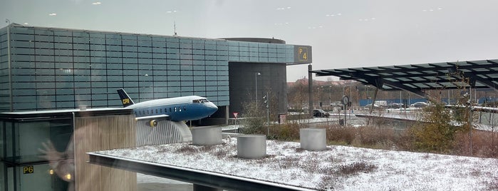 Sicherheitskontrolle T3 is one of Airport Venues.