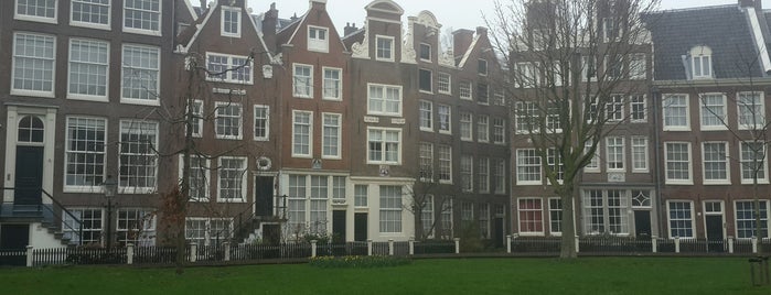 Begijnhof is one of Esra’s Liked Places.