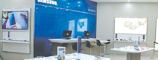 Samsung is one of Lieux qui ont plu à Priscila.