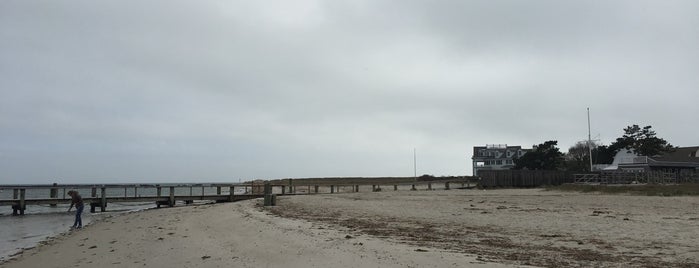 Kennedy Beach is one of crash course: new england wknd.