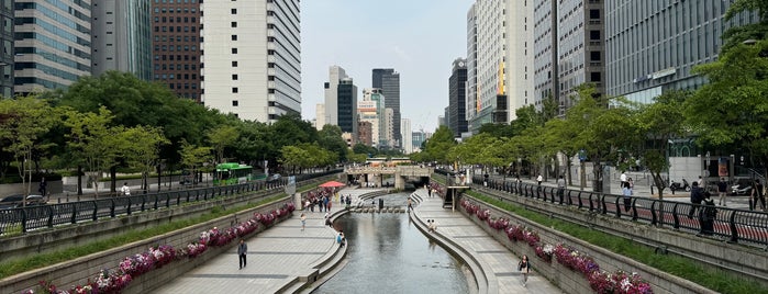 Cheonggyecheon Stream is one of Seoul 2013.