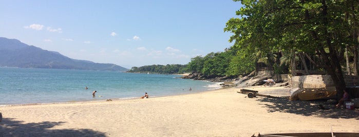 Praia do Veloso is one of Kellyさんのお気に入りスポット.