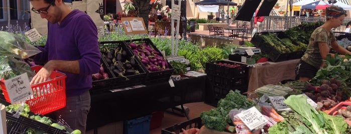 Ripe the Eilan Farmer's Market is one of San Antonio.