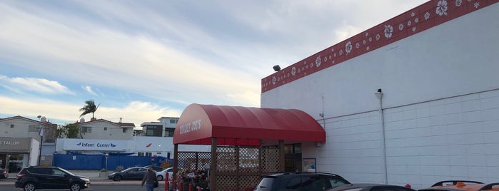 Trader Joe's is one of Manhattan Beach.