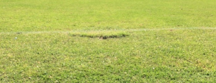 Cancha Del Maracana is one of Tempat yang Disukai Nomnomnom.