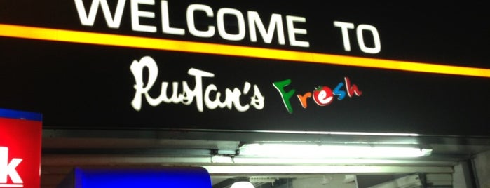 Rustan's Supermarket Fresh is one of Lugares favoritos de Hayri.