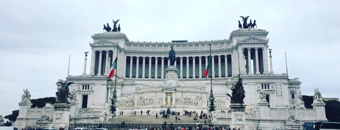 Altare della Patria is one of Marieさんのお気に入りスポット.