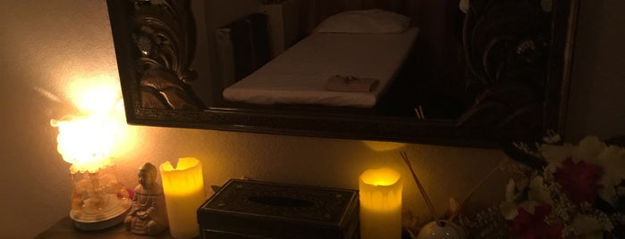 Crown Thai Spa is one of Массаж, салоны.