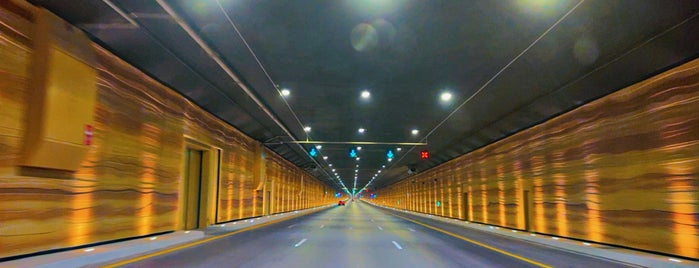 Airbase Tunnel is one of Ahmed 님이 좋아한 장소.