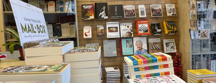 De Slegte is one of Great bookshops.