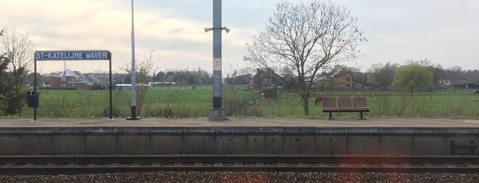 Gare de Sint-Katelijne-Waver is one of Bijna alle treinstations in Vlaanderen.