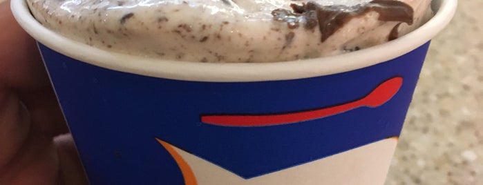 Dairy Queen is one of Lugares favoritos..