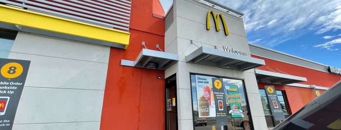 McDonald's is one of Restaurants and shops close by.