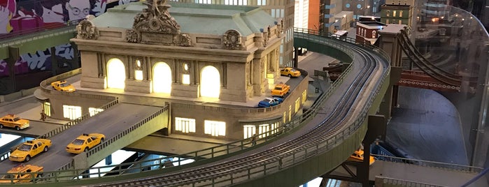 Grand Central Terminal is one of NYC DOs.