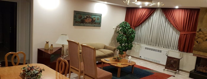 Melal Apartment Hotel is one of ١.