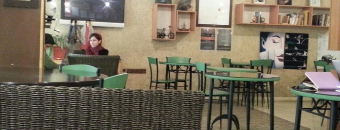 Saless Café is one of Tempat yang Disukai Patrick.