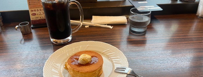 Hoshino Coffee is one of パンケーキ.