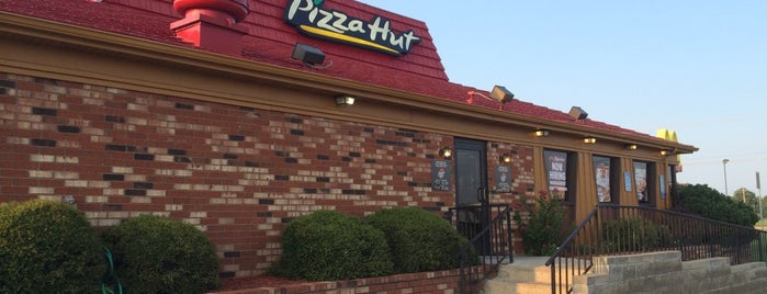 Pizza Hut is one of Hugo’s Liked Places.