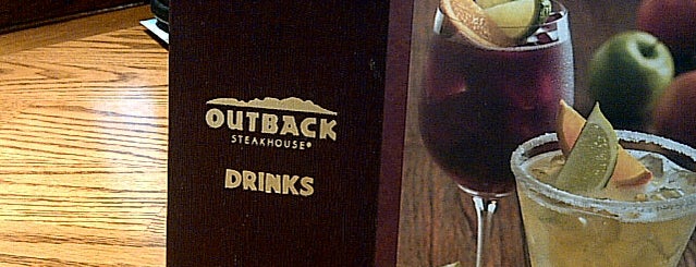 Outback Steakhouse is one of Tempat yang Disukai Jordan.