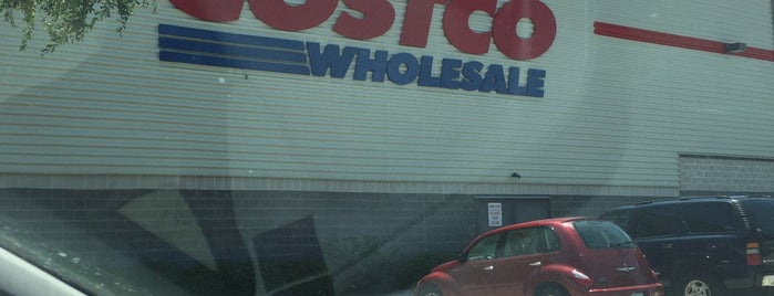 Costco is one of The 15 Best Places for Lobster Pasta in Dallas.