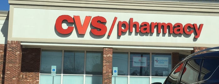 CVS pharmacy is one of Lieux qui ont plu à Terry.