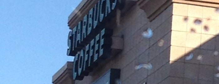 Starbucks is one of Orte, die Seth gefallen.