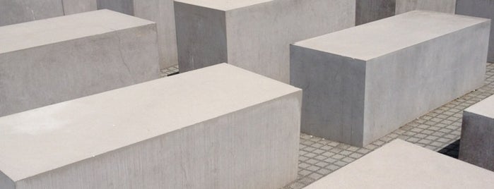 학살된 유럽 유대인을 위한 기억물 is one of Berlin 2014.