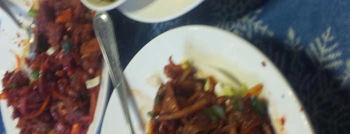 Hot Wok is one of Mange avec moi.