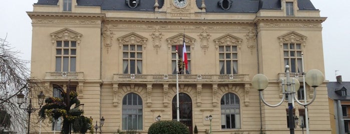 Hôtel de Ville de Tarbes is one of Tarbes.
