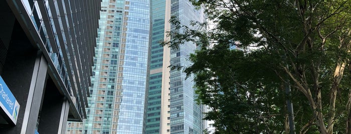Marina Bay Financial Centre (MBFC) Tower 3 is one of Celalさんのお気に入りスポット.