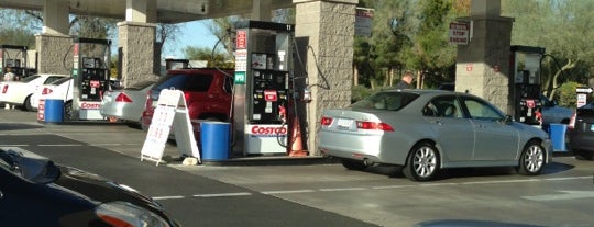 Costco Gasoline is one of Tempat yang Disukai Jon.
