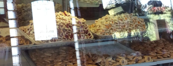 Vincenza's Italian Bakery is one of Tika: сохраненные места.
