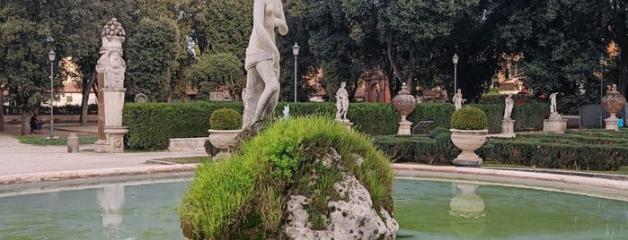 Piazzale del Museo Borghese is one of Itálie.