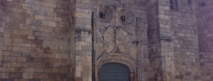 Igreja Matriz de Freixo de Espada à Cinta is one of Orte, die Rebeca gefallen.