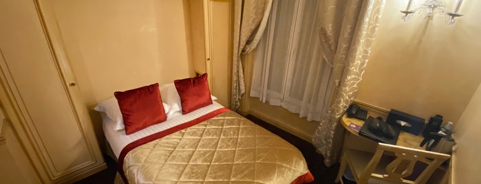 Hôtel Saint-Jacques is one of The 15 Best Places for Clean Rooms in Paris.