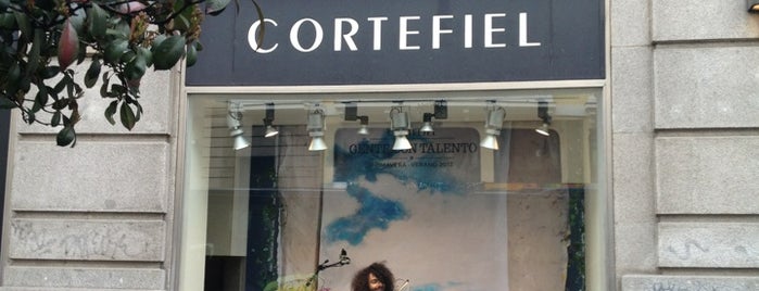 Cortefiel is one of Antonioさんのお気に入りスポット.