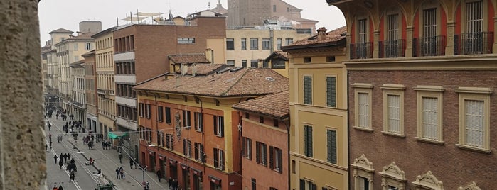 Coin is one of Guide to Bologna's best spots.
