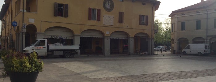 Piazza Martiri is one of Bologna e dintorni 2.