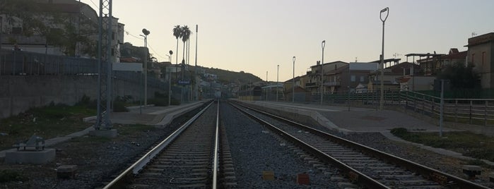 Stazione Di Cariati is one of le stazioni invisibili.