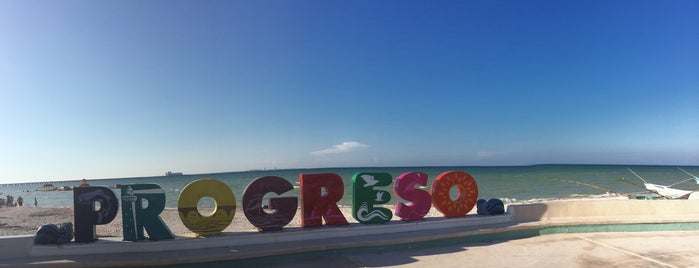Puerto Progreso is one of Lieux qui ont plu à Emilio.