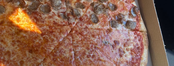 Gennaro's Pizza is one of Favorites.