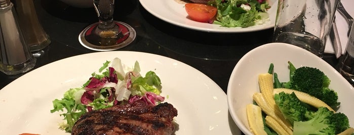 Angus Steakhouse is one of Anastasiaさんのお気に入りスポット.