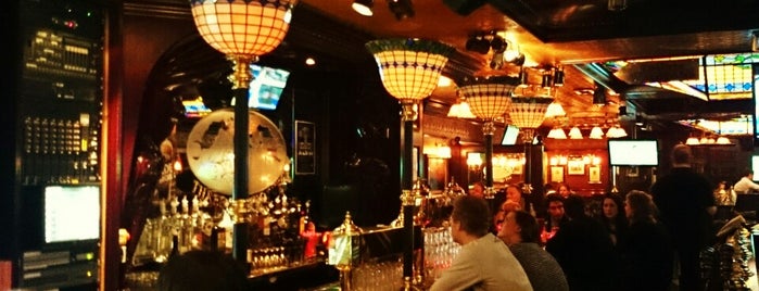 Three Sisters Pub is one of Posti che sono piaciuti a Seçkin.
