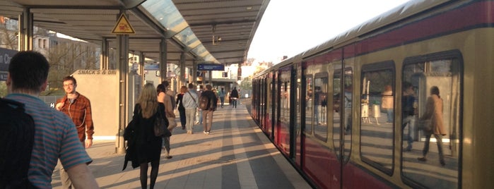 Bahnhof Berlin-Charlottenburg is one of Cristi : понравившиеся места.