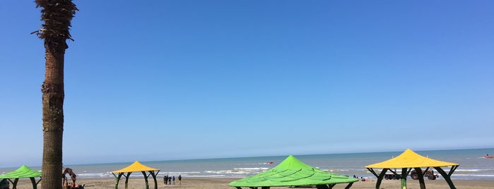 Khaneh Darya Beach | ساحل خانه دریا is one of Shahinさんのお気に入りスポット.