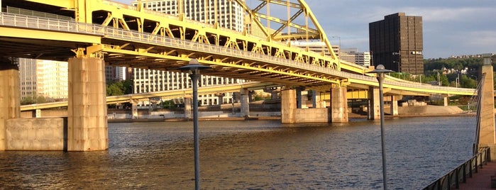 Fort Duquesne Bridge is one of Trip home.